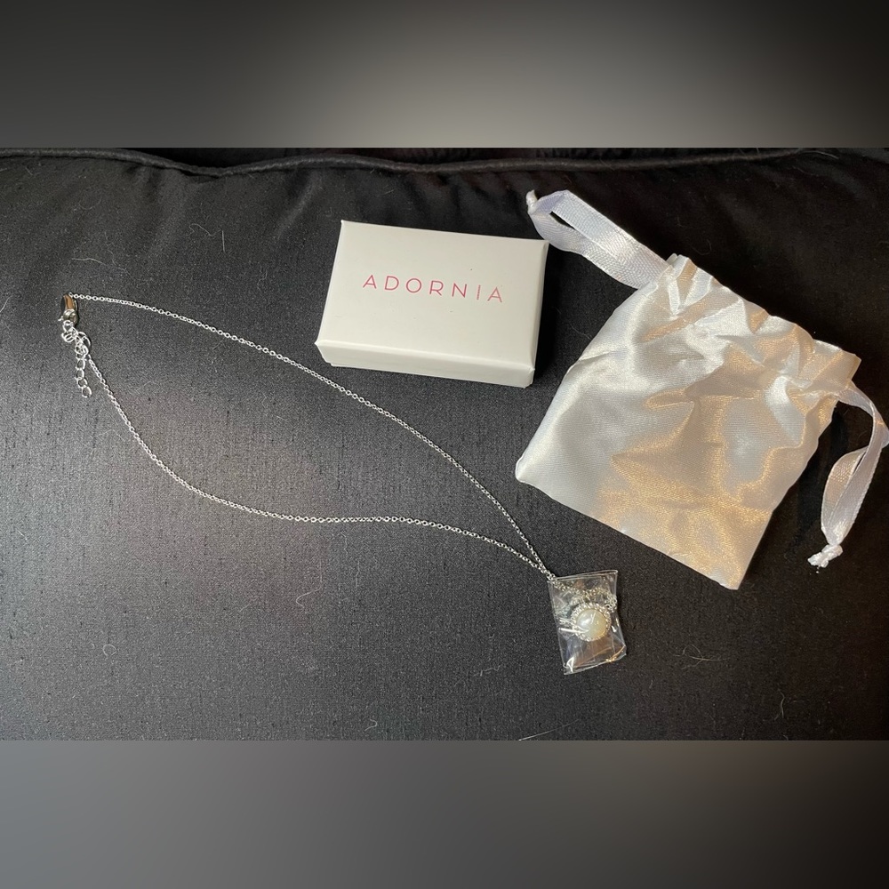 💥NWT💥 Adornia Floating Freshwater Pearl Halo Necklace - Picture 3 of 4